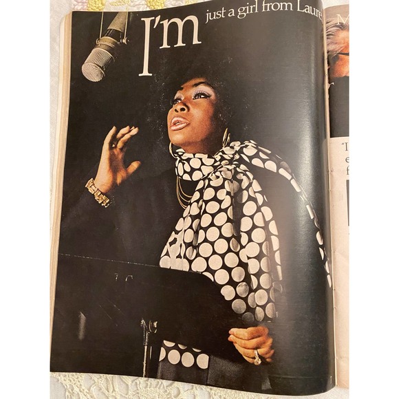 Ebony Magazine February 1975. Barbara Jordan - Picture 5 of 13